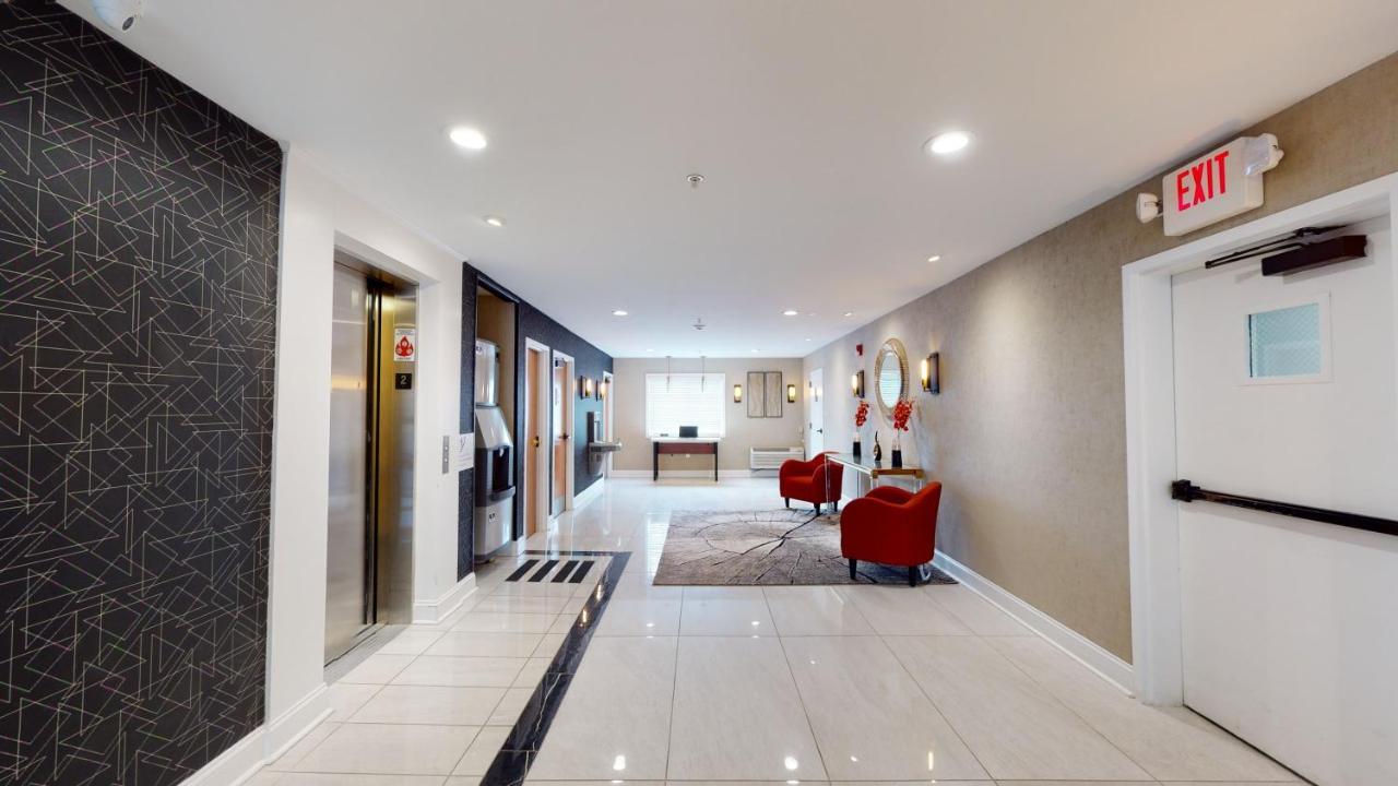 Ramada By Wyndham Strasburg - Shenandoah Valley מראה חיצוני תמונה