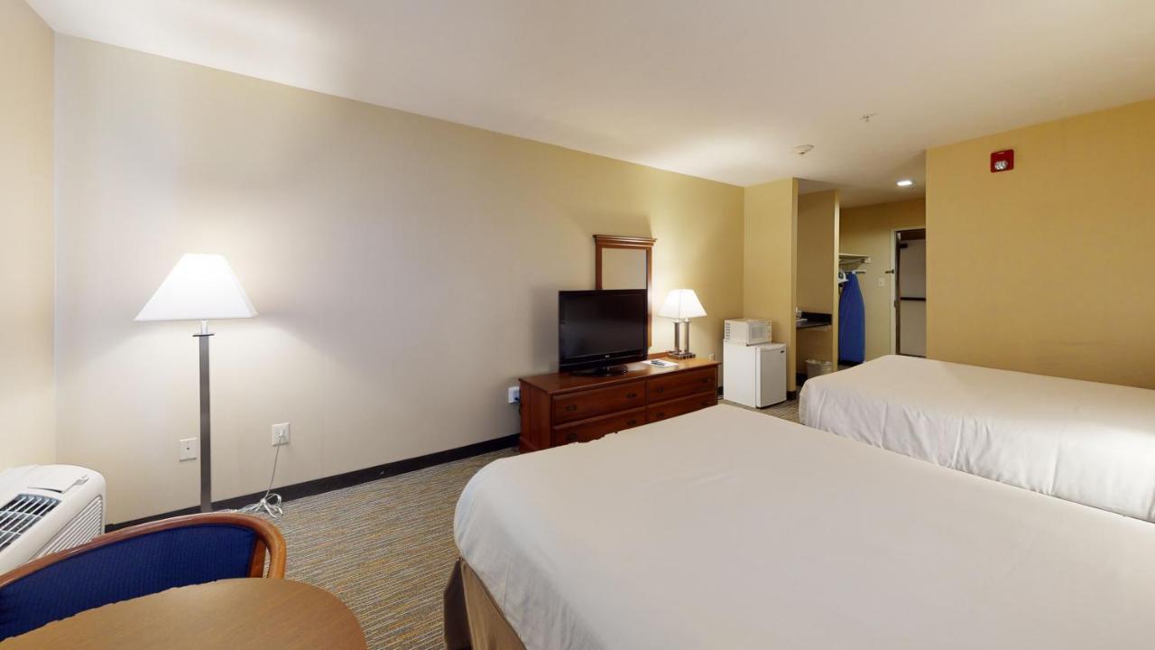 Ramada By Wyndham Strasburg - Shenandoah Valley מראה חיצוני תמונה