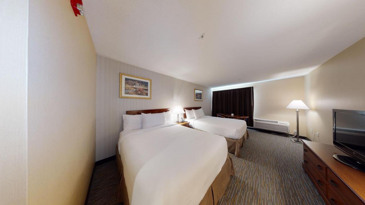 Ramada By Wyndham Strasburg - Shenandoah Valley מראה חיצוני תמונה
