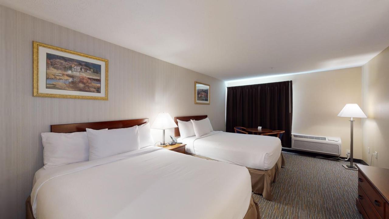Ramada By Wyndham Strasburg - Shenandoah Valley מראה חיצוני תמונה