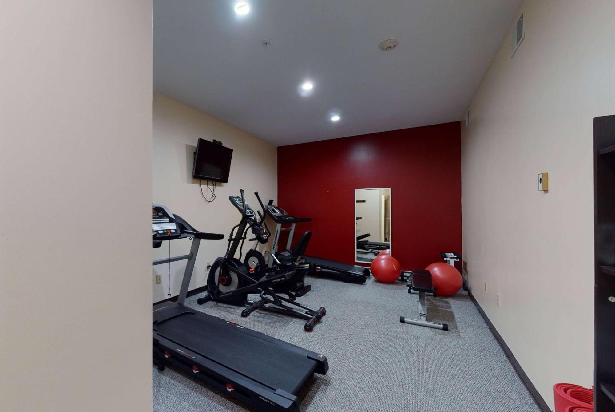Ramada By Wyndham Strasburg - Shenandoah Valley מראה חיצוני תמונה